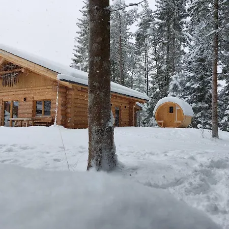 - - Lechtraum Chalet