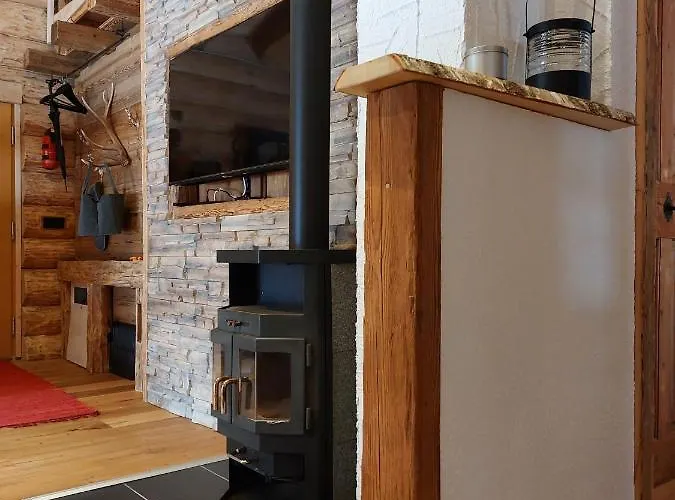 - - Lechtraum Chalet *