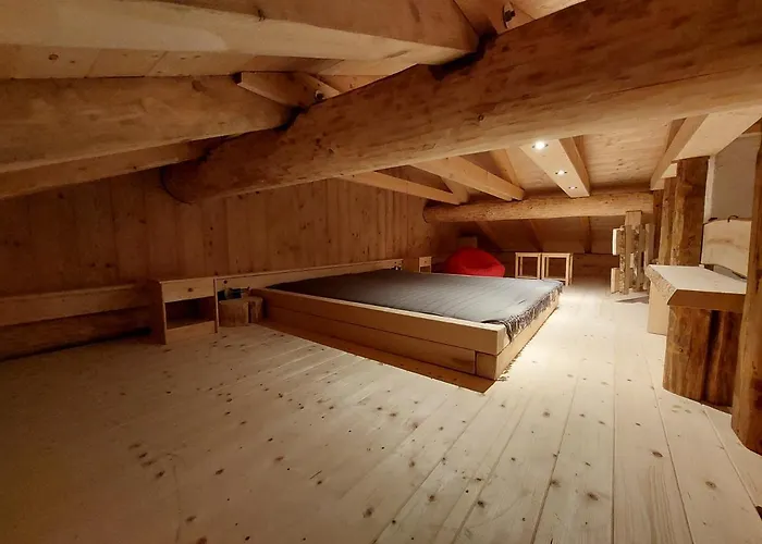 - - Lechtraum Chalet