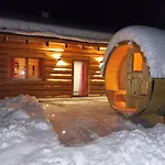 - - Lechtraum Chalet *