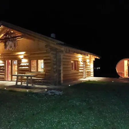 - - Lechtraum Chalet